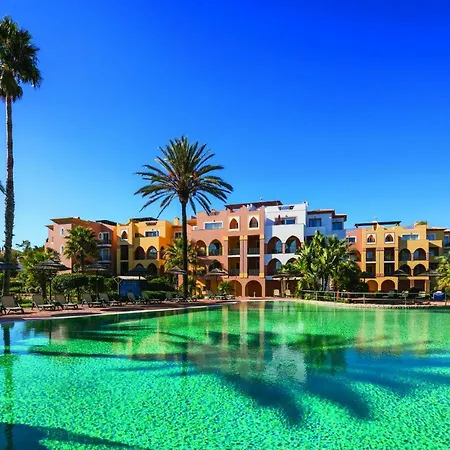 Jardim Da Meia Praia Winter Let